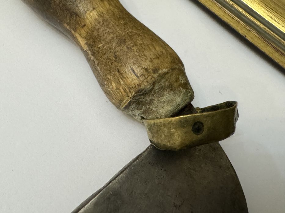 Cutit vechi, pentru tocat. Stanta fierar (macelarie, carne, ierburi)