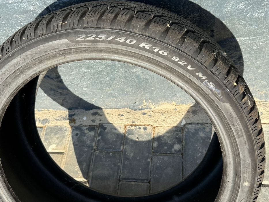 Vand 4 cauciucuri de iarna