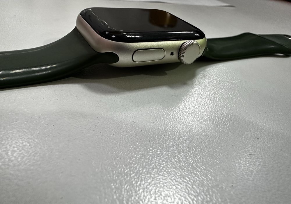 Продам apple watch se