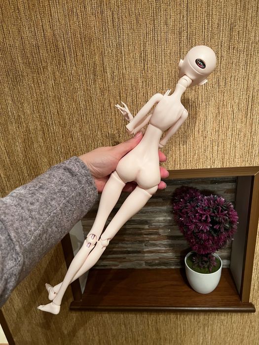 Продам новую куклу BJD