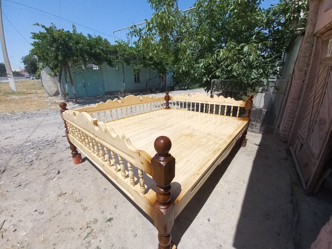 Karavat suri chorpiyalar zakaz olamz