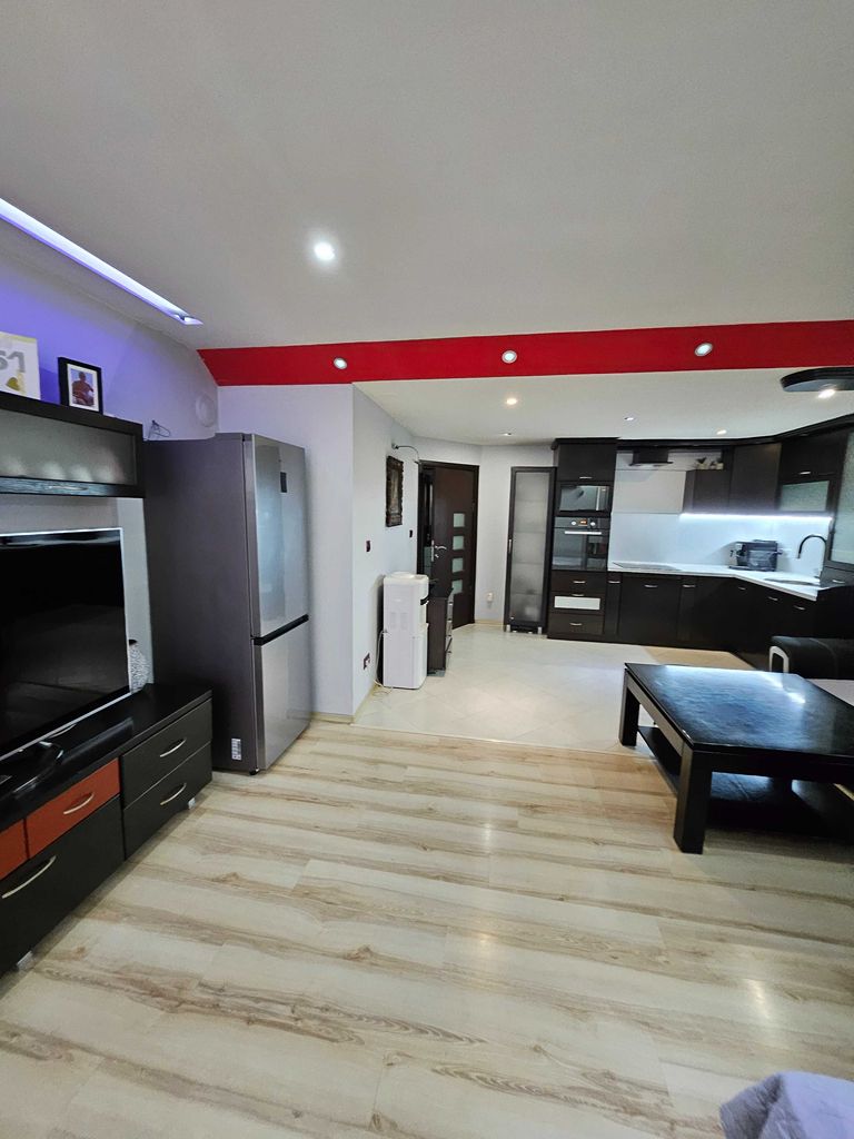 Продава се Четиристаен апартамент в Видин, Христо Ботев - 125 кв.м за 1240 €/кв.м - Снимка #7