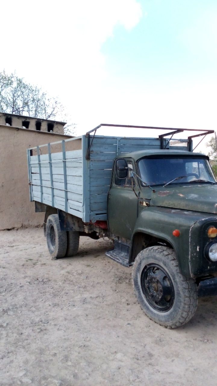 Gaz 53 burtovoy avtamabili sotiladi 1980 yil mator moy yemedi