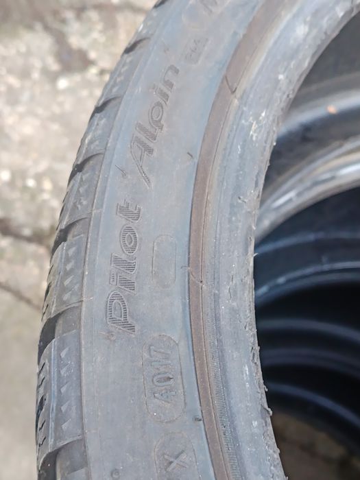 Vând cauciucuri Michelin alpin 2 mărimi