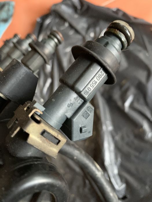 Injector Bosch 0 280 155 919 / OEM 030 906 031 J
