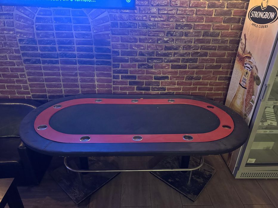 Vand masa de poker