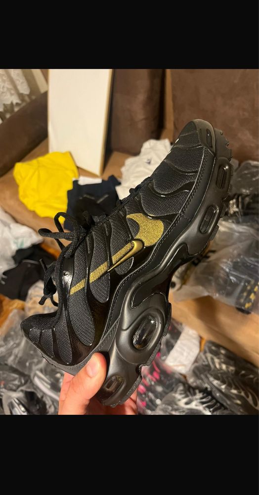 Adidas yeezy, nike tn, 95 corteiz, nike dn