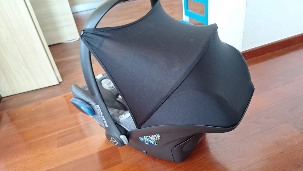 Scoica Maxicosi Rock 150 lei