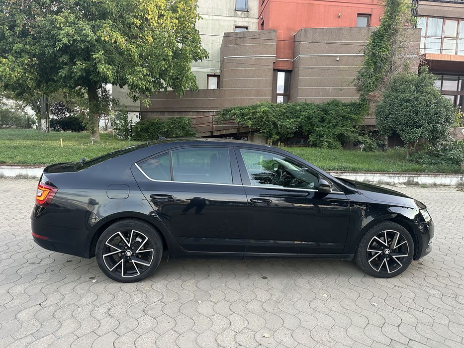 Skoda Octavia 3 / 1.6 diesel / bord digital