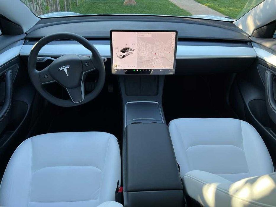 Tesla Model 3 Long Range