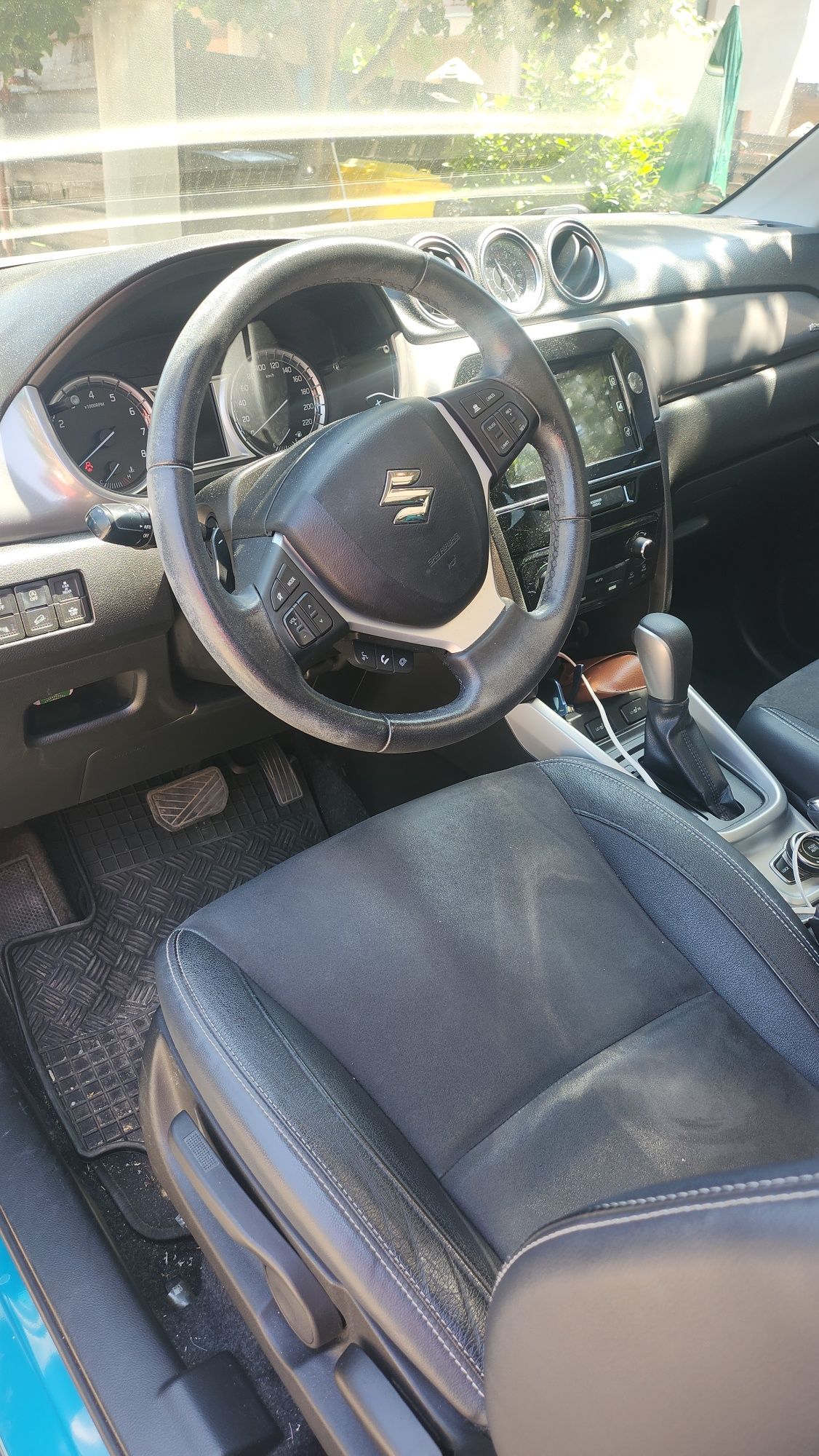 Suzuki Vitara 1.6 4WD benzina Luxus