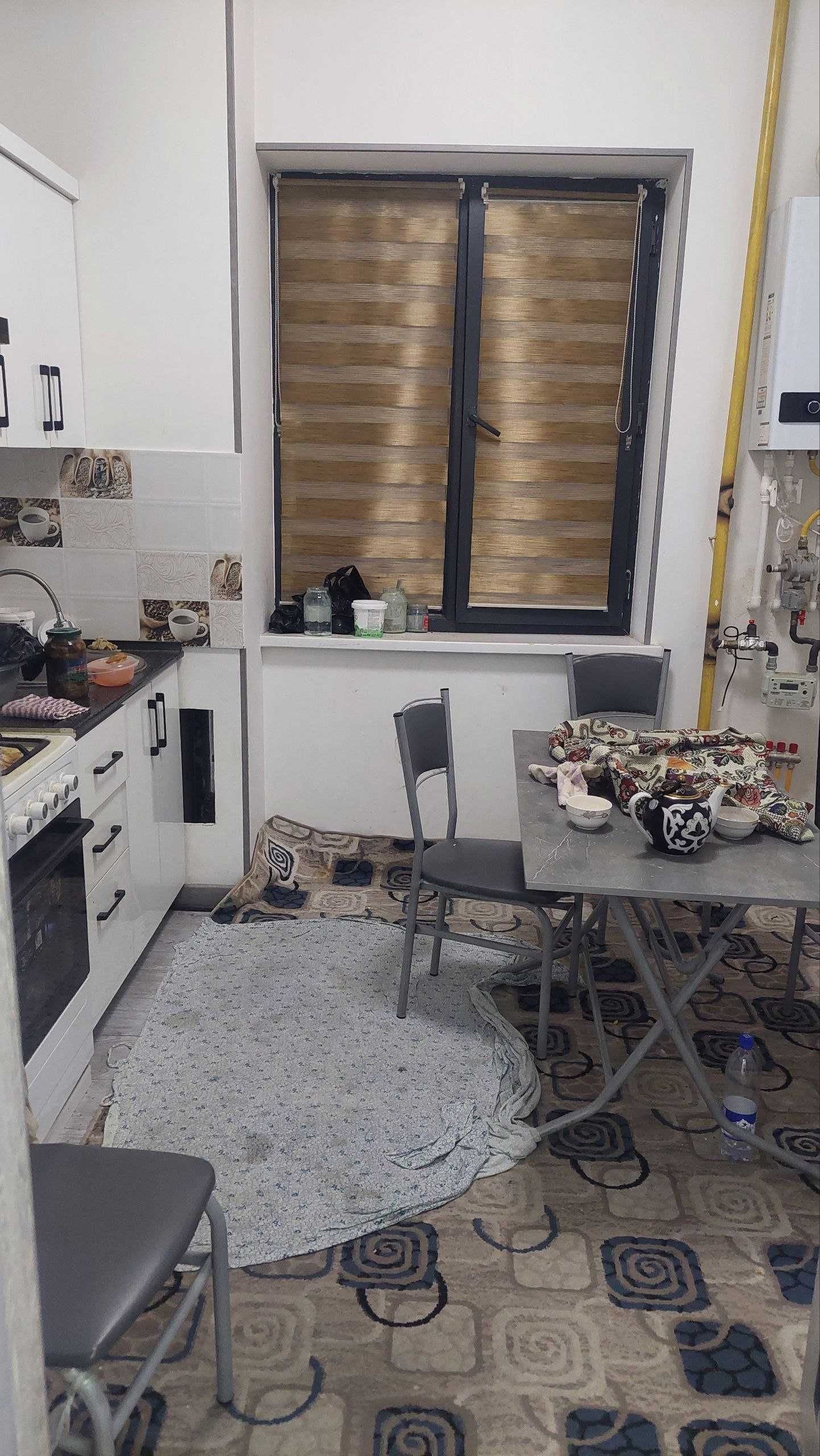 Kvartiraga sherik kerak, 3ta ishlaydigan odam olinadi,4 kishi turiladi