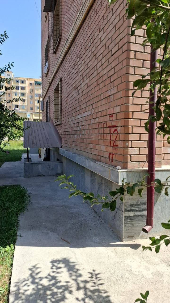 Novostroyka Sergeli 7a 2/1/7 sotiladi