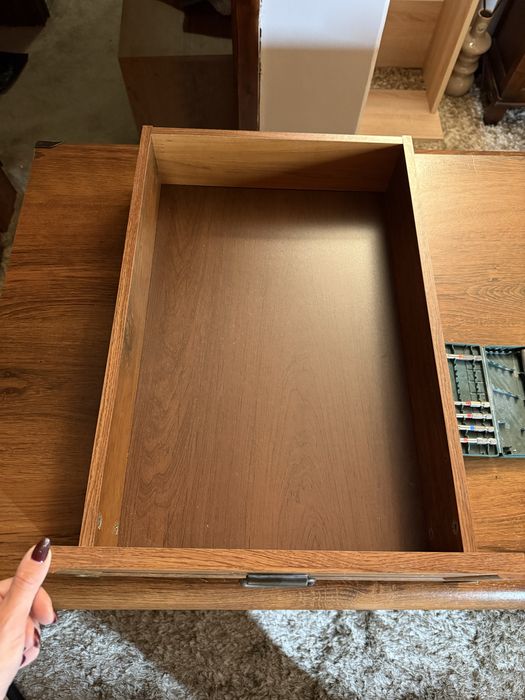 Бюро масивно