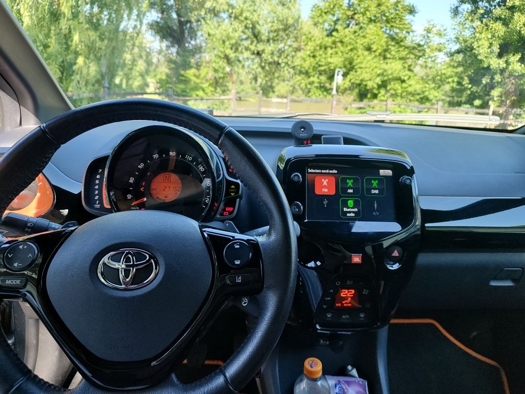 Toyota aygo, an 2021, automata, ediție specială JBL