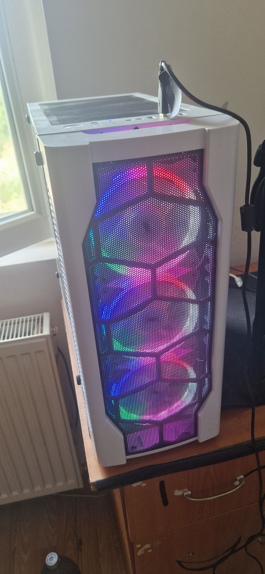 PC gaming+ monitor 180hz+ periferice