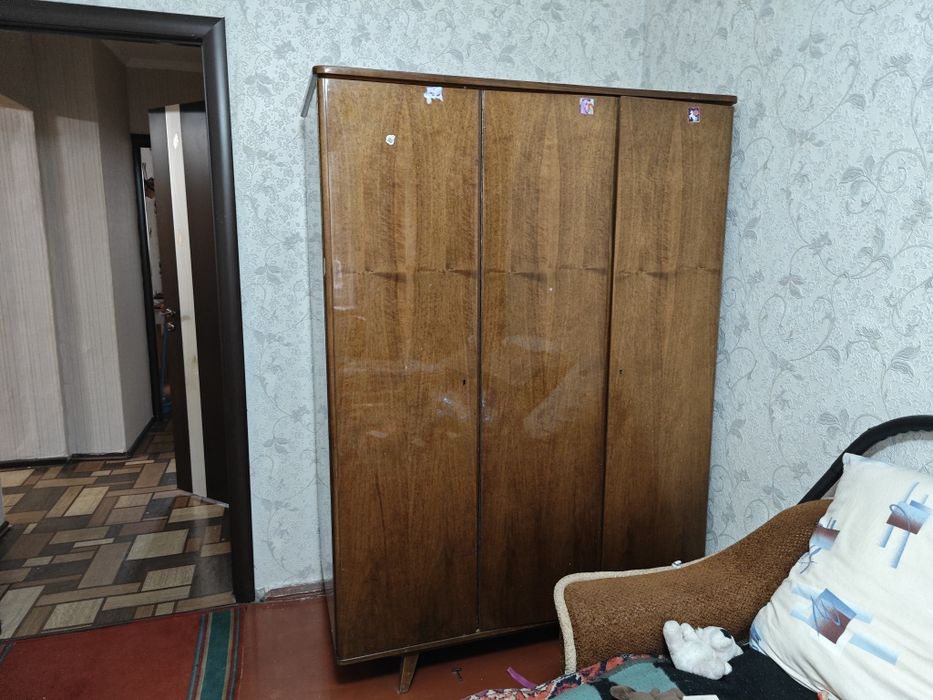 Отдам бесплатно мебель