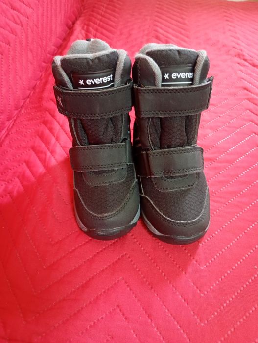 Ghetuțe  bebe Everest