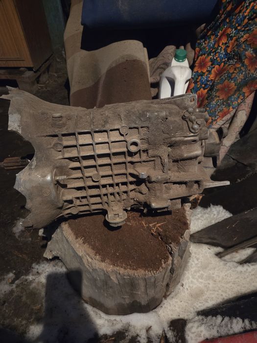 Продам коробку от Е34