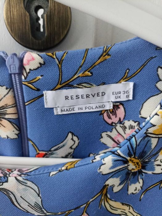 Vand rochie RESERVED, marimea 36