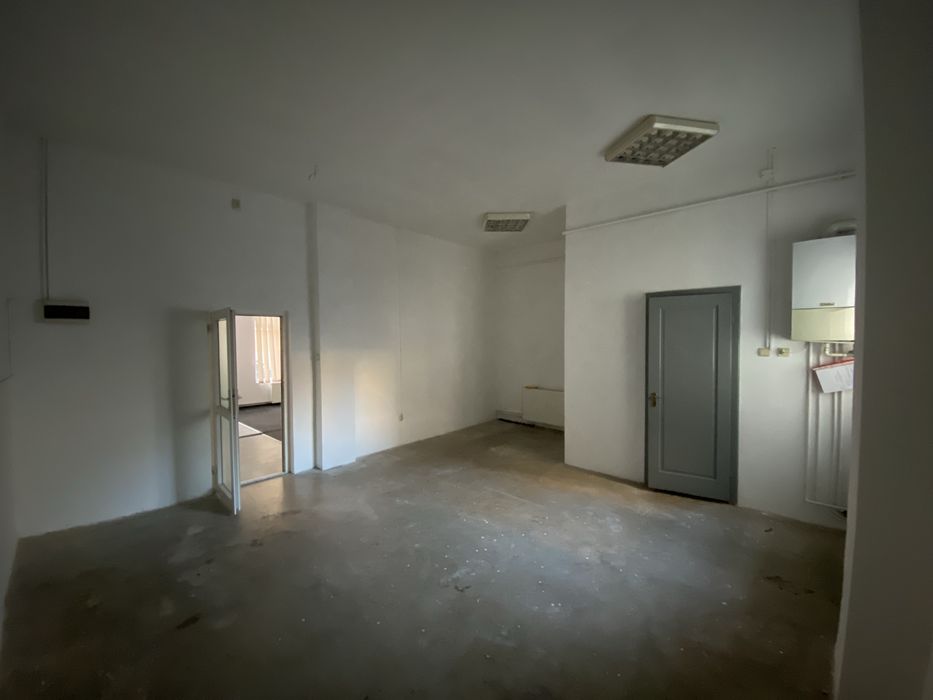 Spațiu comercial de închiriat