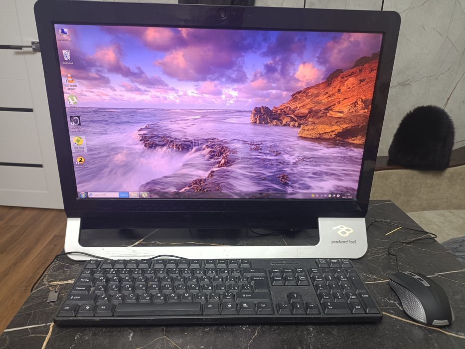 Моноблок '' packard bell " в хорошем состояние