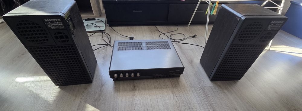 Стерео усилвател респром и две колони