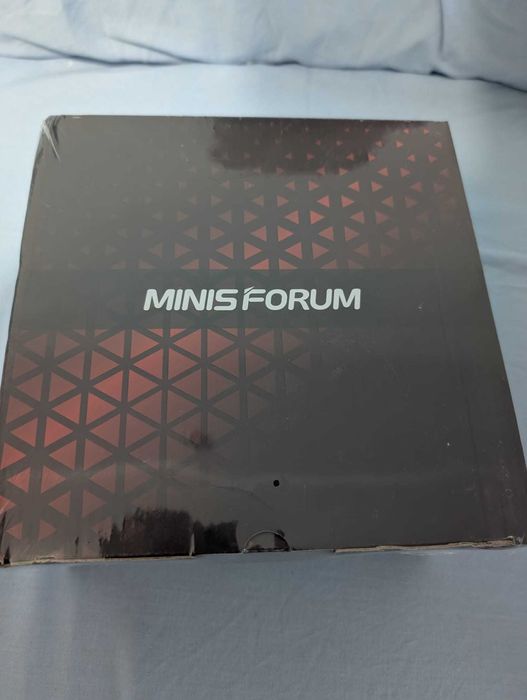 Mini PC MINISFORUM  UM560 XT AMD Ryzen 5 5600H 16 GB DDR4 SSD 512GB