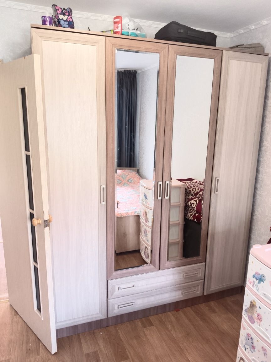 Продам 2 х комн. кварт. 9-21, 1 этаж.