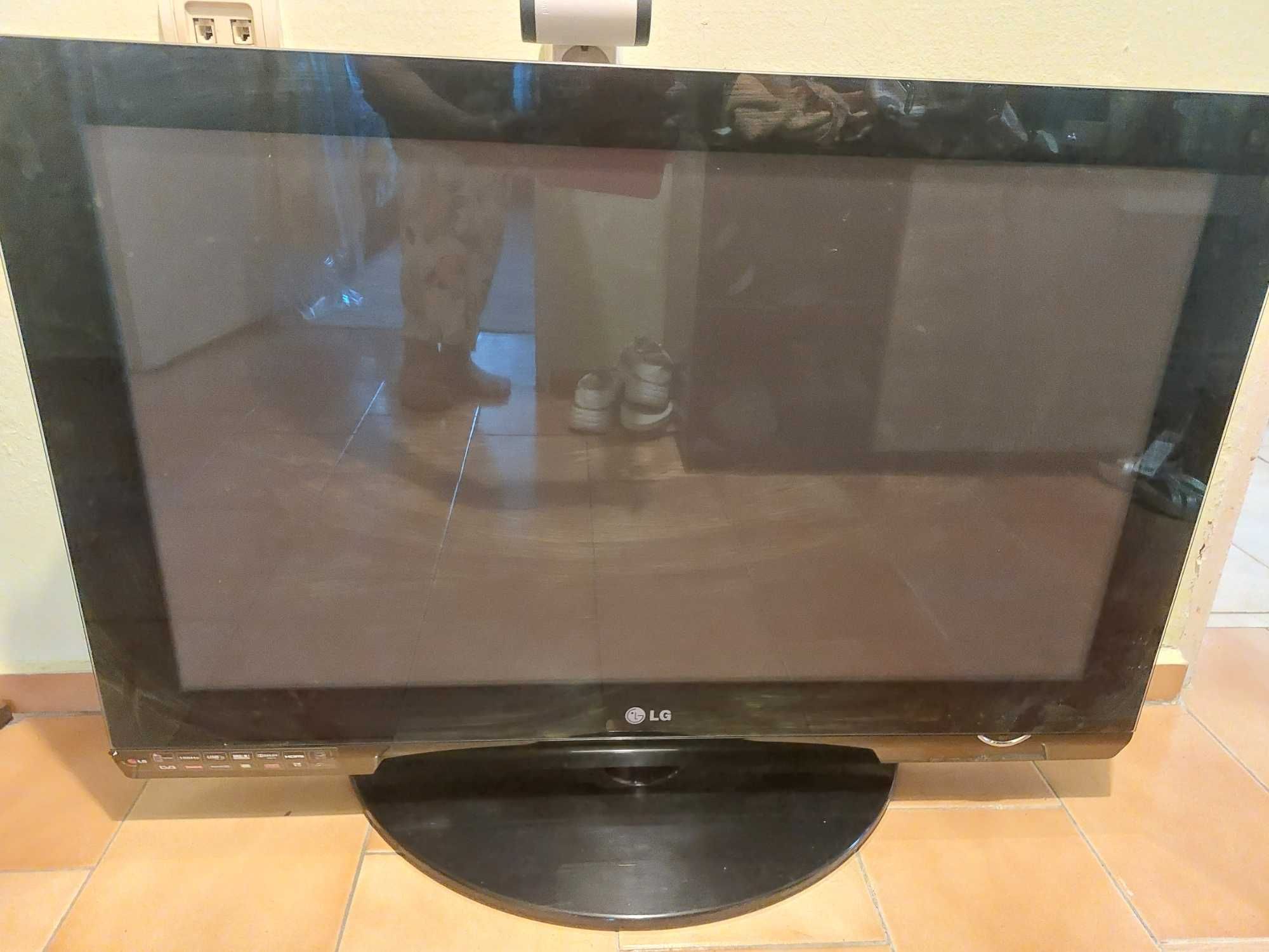 Плазма монитор LG, LED