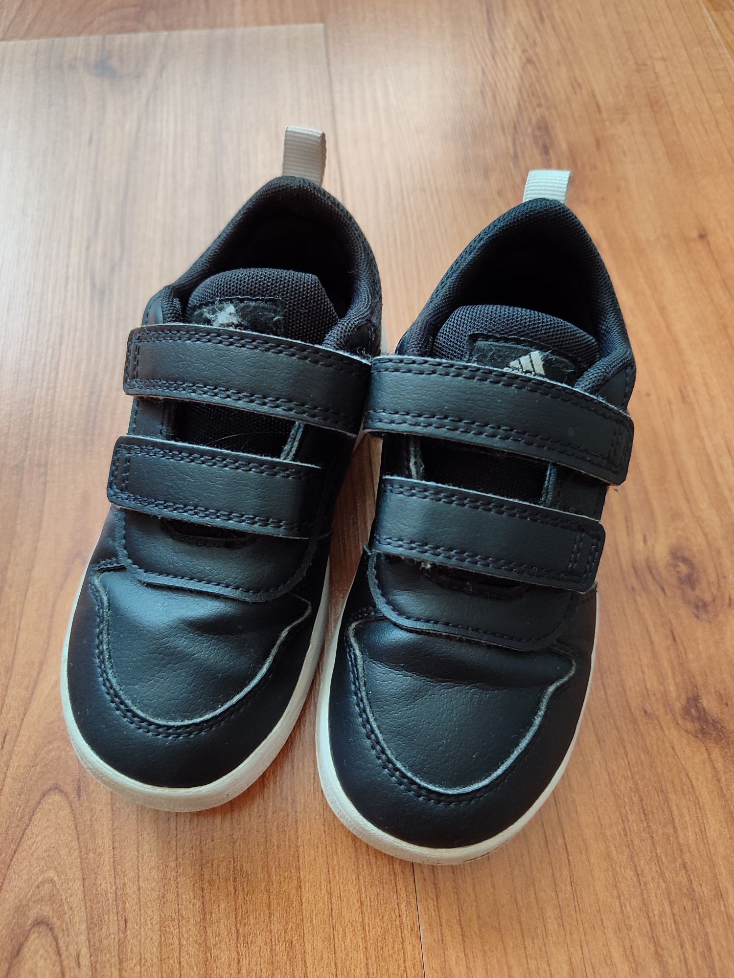 Детски маратонки Adidas, размер 26