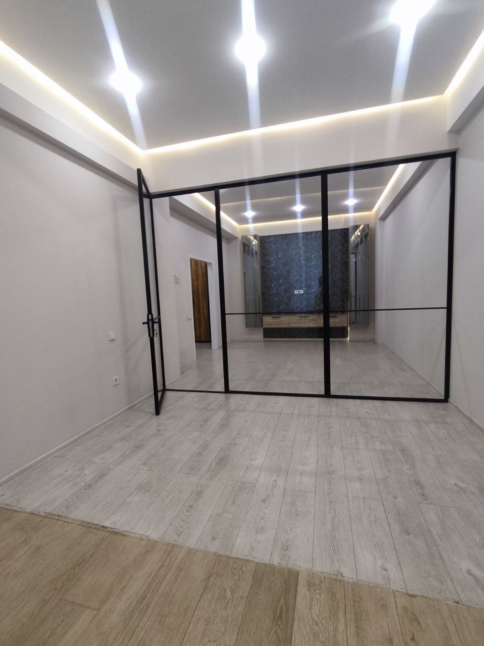 2Комн Офис Сайрам 68м2