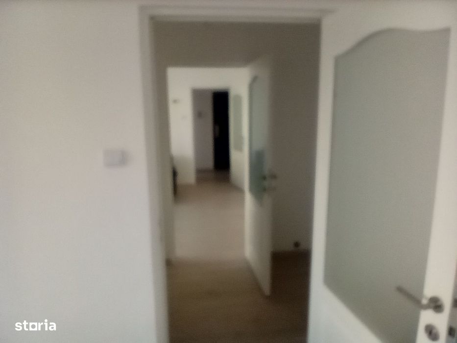 Urgent! 2 camere zona gemenii cu beci prin balcon!