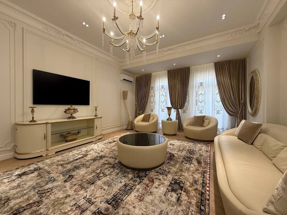 Srochno Sotiladi Boulevard Tashkent City parkga