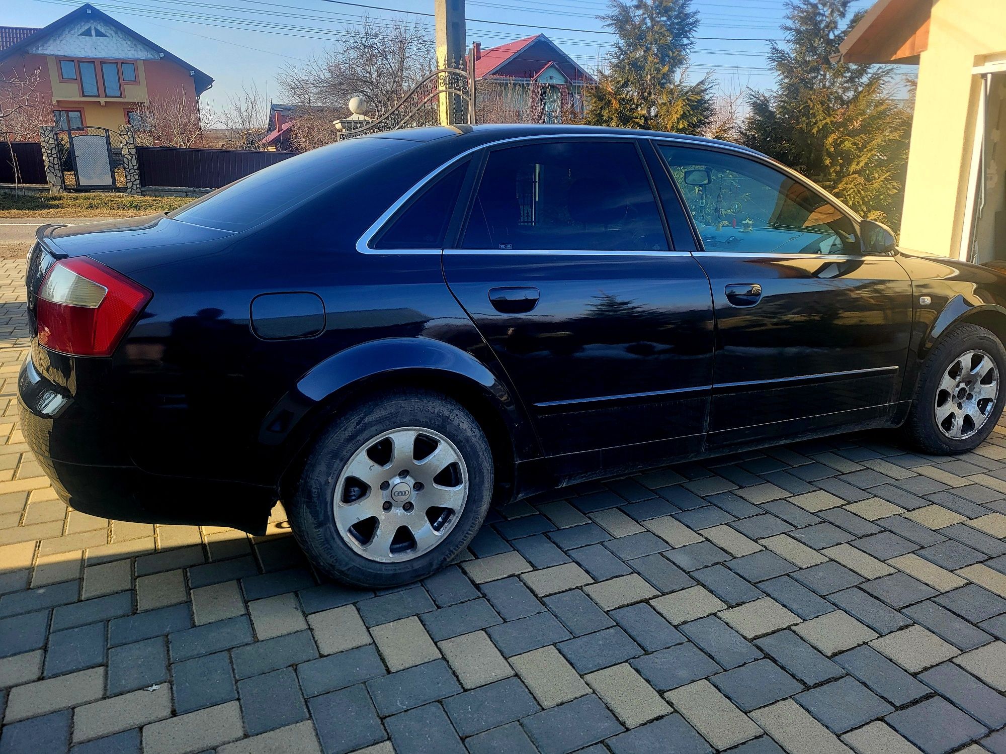 Audi A4 B6 1.9 TDI an 2003 101 CP preț 2100 euro