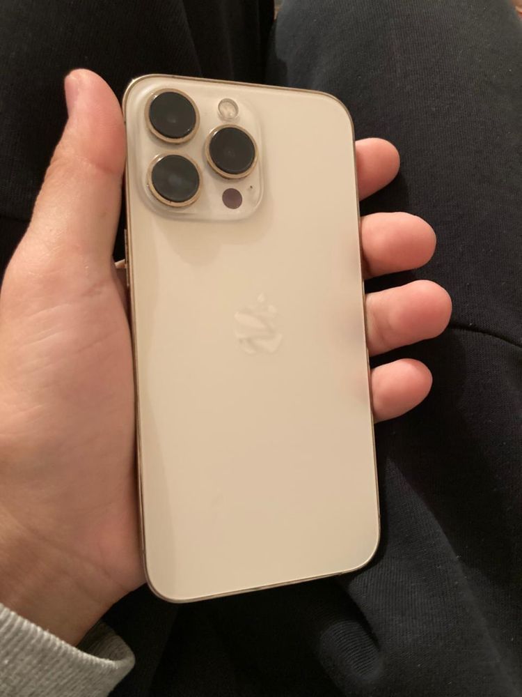 Iphone 13 pro с каробкой 256гб