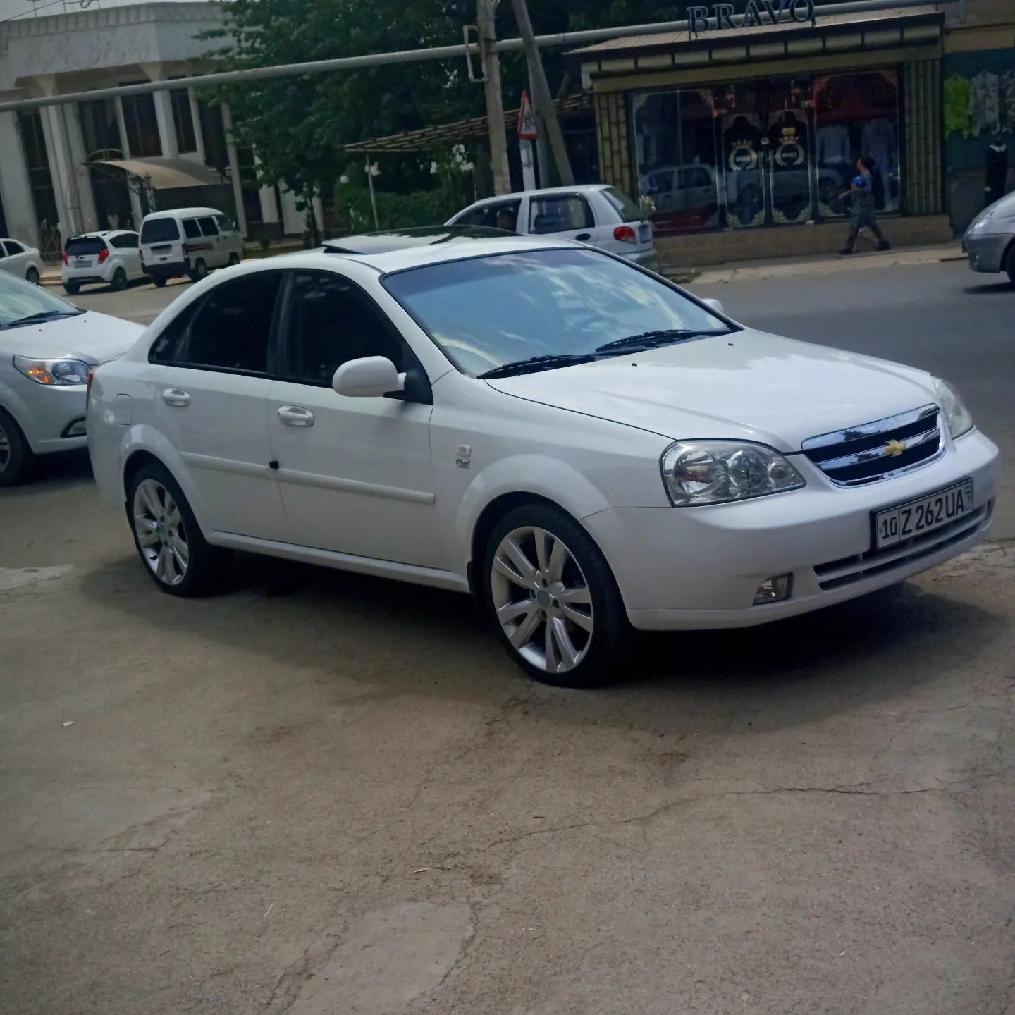 Lacetti 1.6 avtamat naxt.