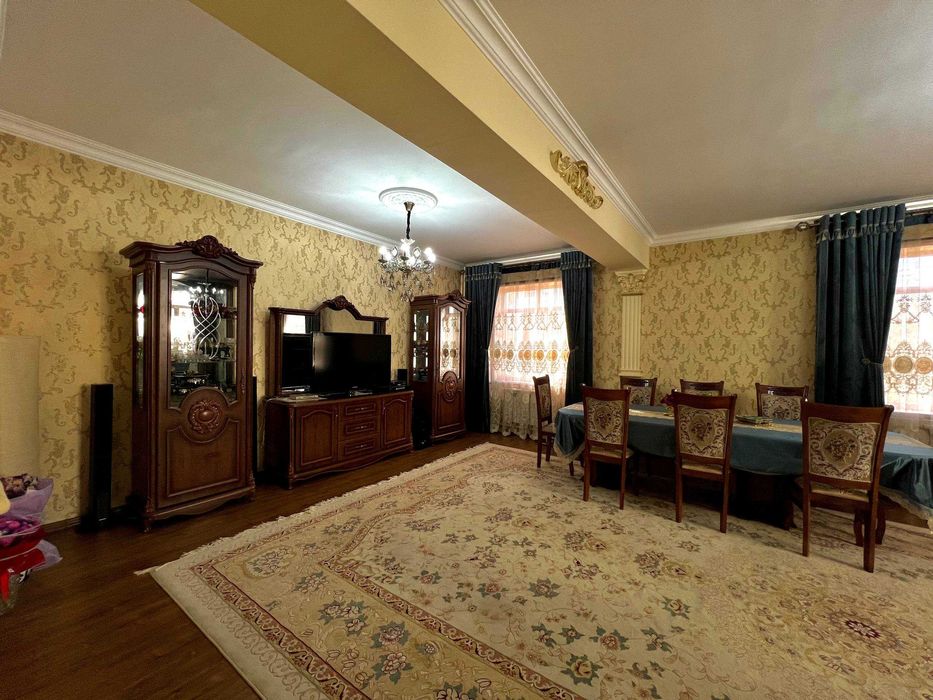 №3619.Продается 6-комнатная квартира Дуплекс.