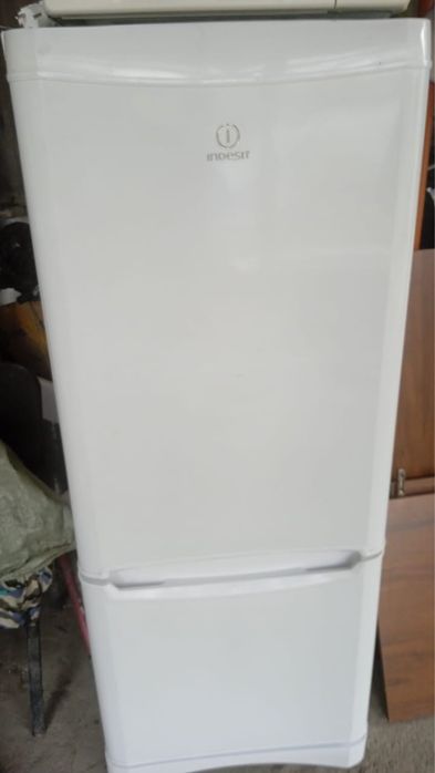 холодильник indezit