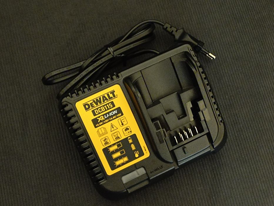 Încărcător-Rapid (4Ah), DCB1104/DCB115, original-DeWALT/acumulatori XR
