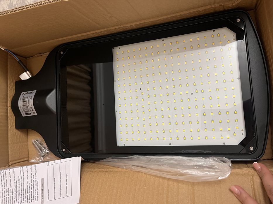 Светильник светодиодный уличный neox 175 Вт