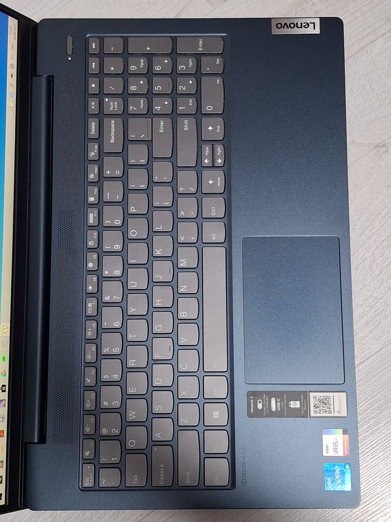 Ultrabook Lenovo IdeaPad 5 Touchscreen
— 15,6 IPS Touch