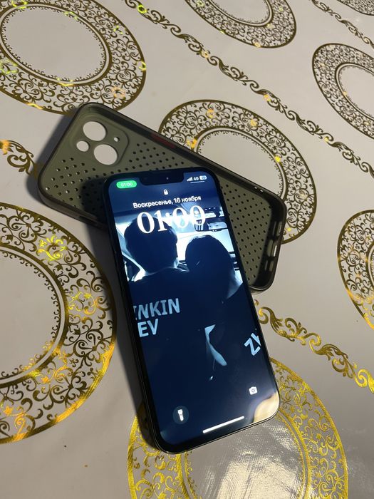 Продам Iphone 13 128gb