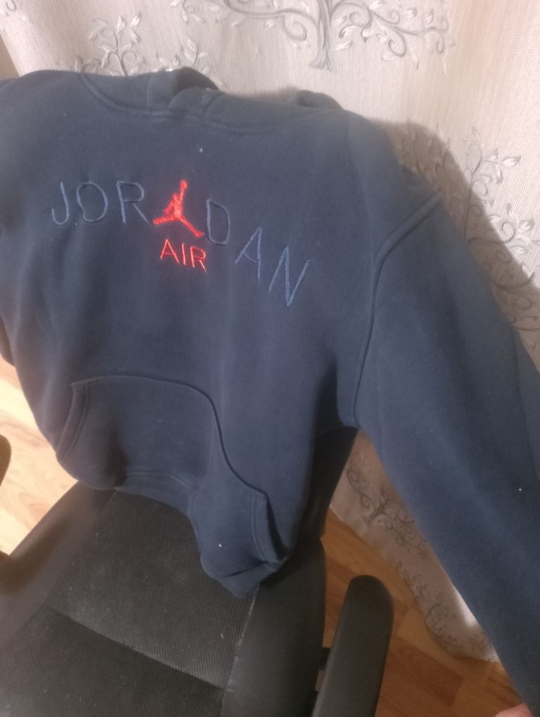 Hanorac jordan original + curea lv cadou