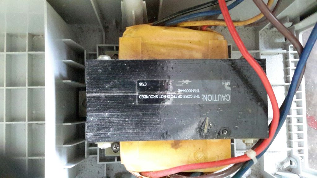 Бесперебойник UPS ИБП MGE NOVA 1100 AVR 1100Va