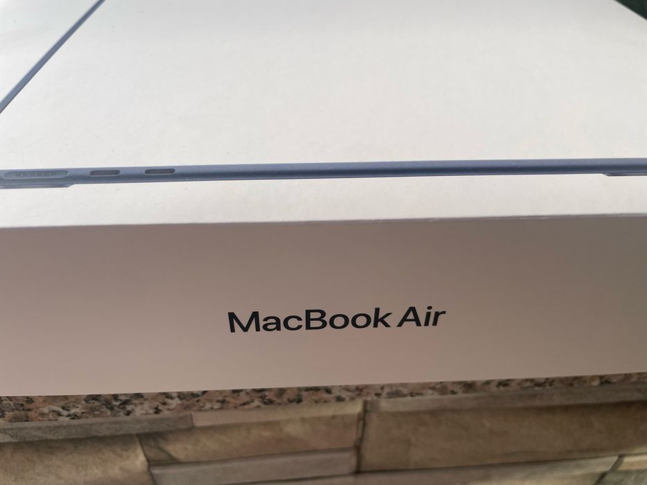 MacBook Air (13 inchi, M4, 2025)