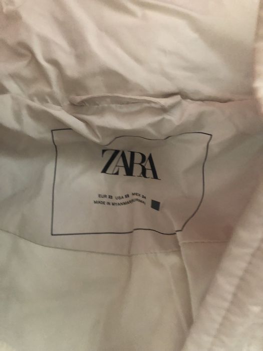 Бяло късо яке на Зара