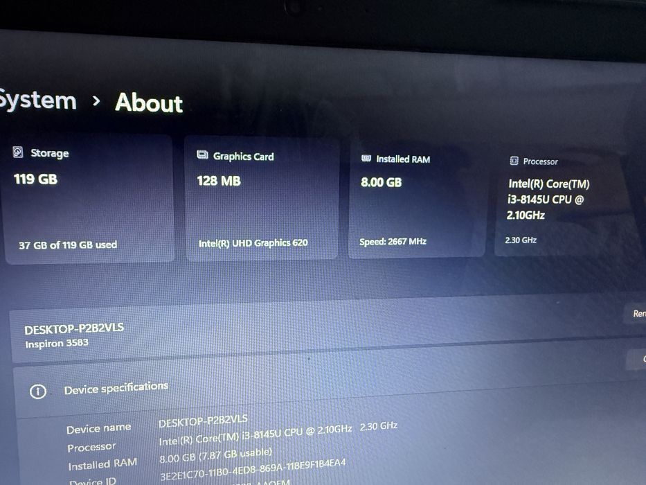 Лаптоп Dell inspirion 3583 15.6"