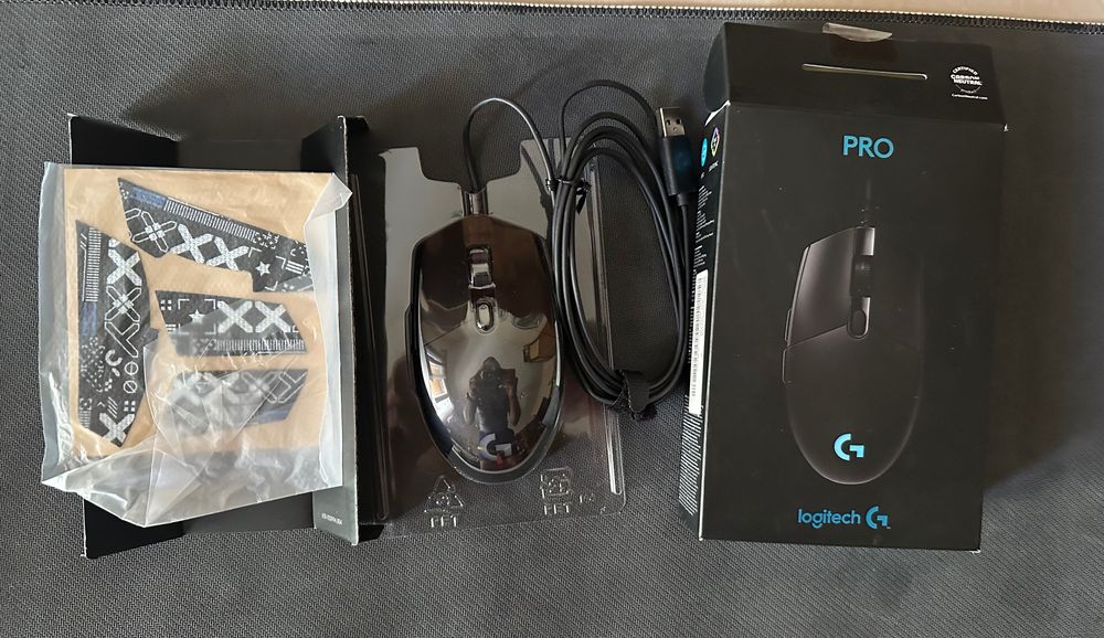 Logitech Pro - хубава мишка - като нова