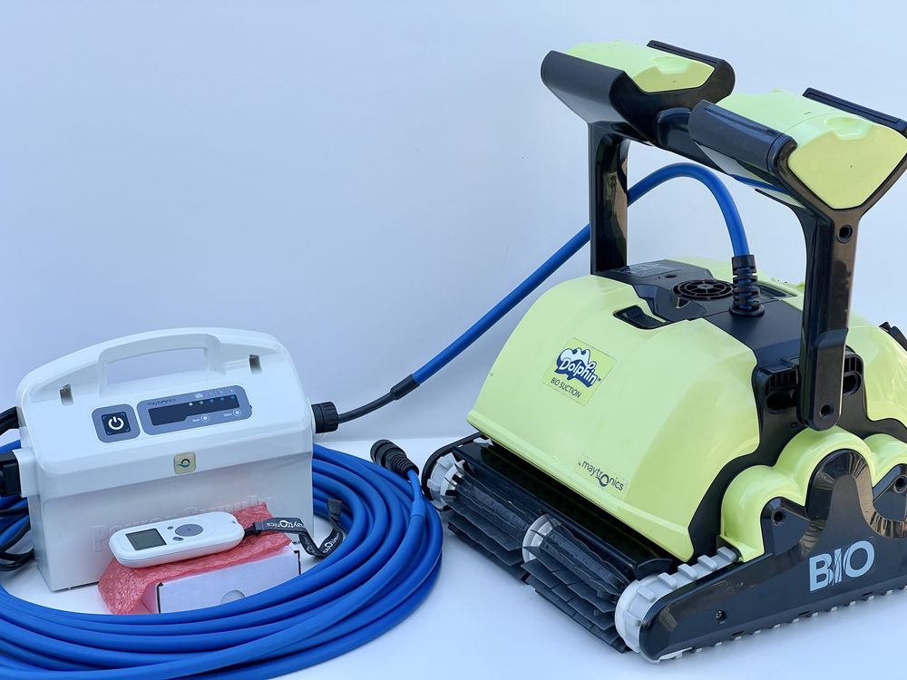 Robot de piscină Dolphin BIO Suction